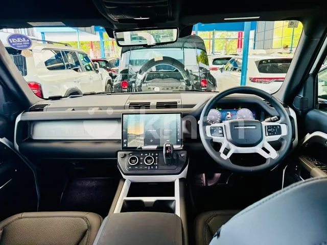 Land Rover Defender 2026 photo 5