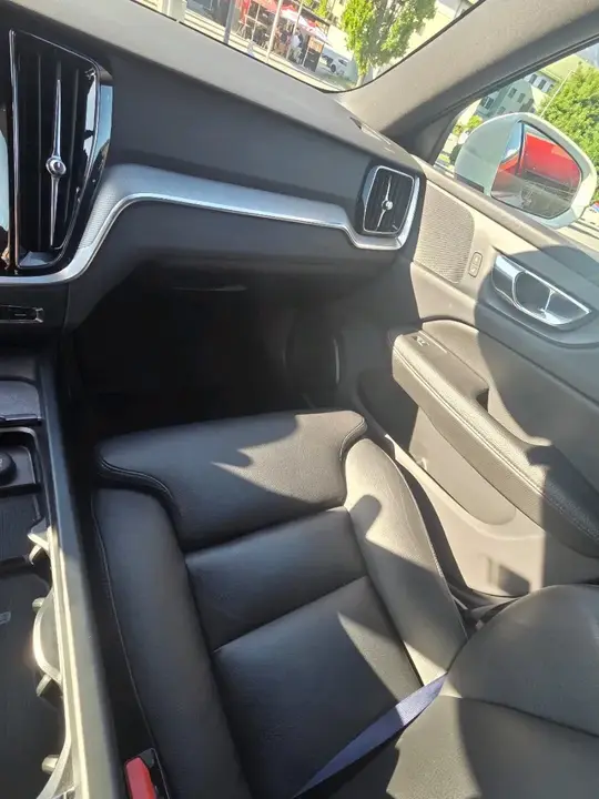 Volvo V60 2018 photo 2