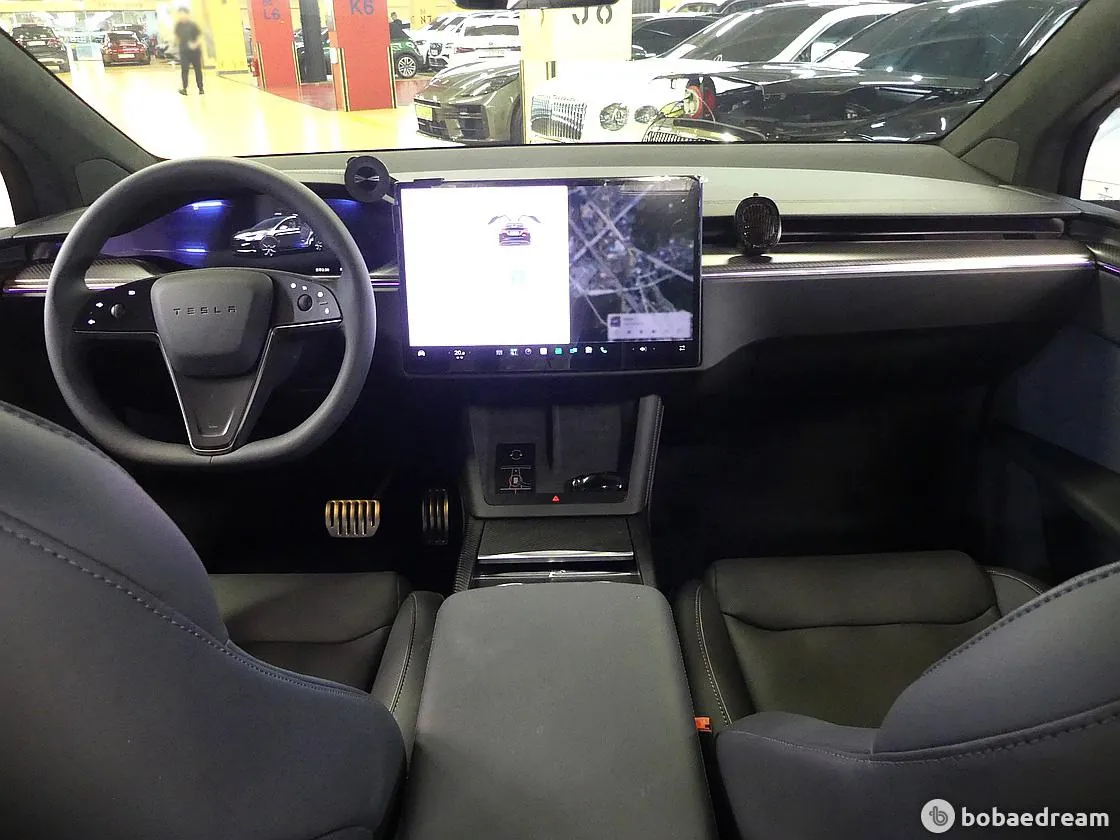 Tesla Model X 2026 photo 4
