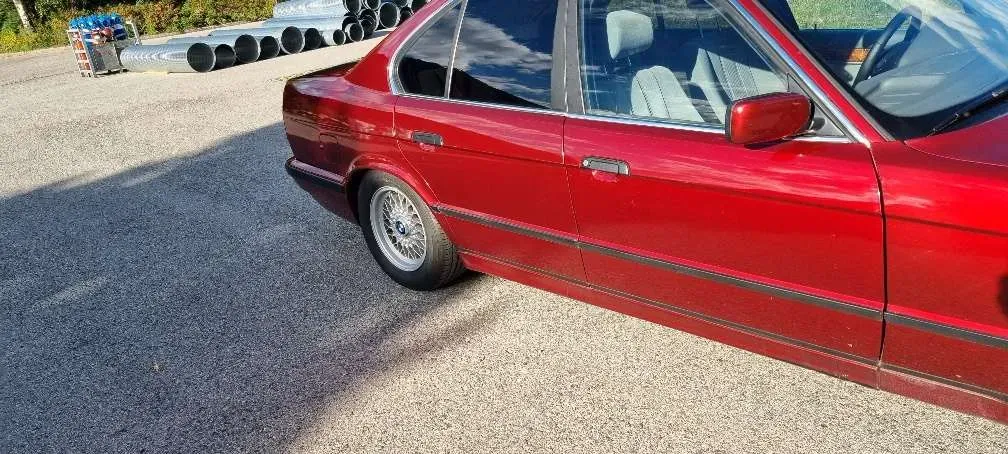 BMW 5 Series 1993 photo 3