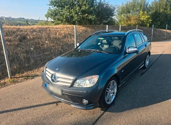 Mercedes-Benz C 320