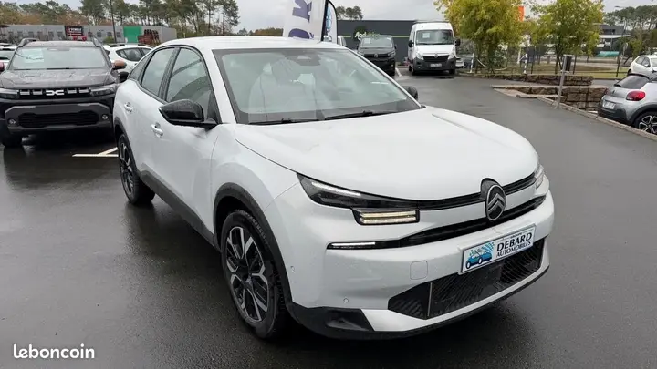 Citroen C4 2026 photo 3