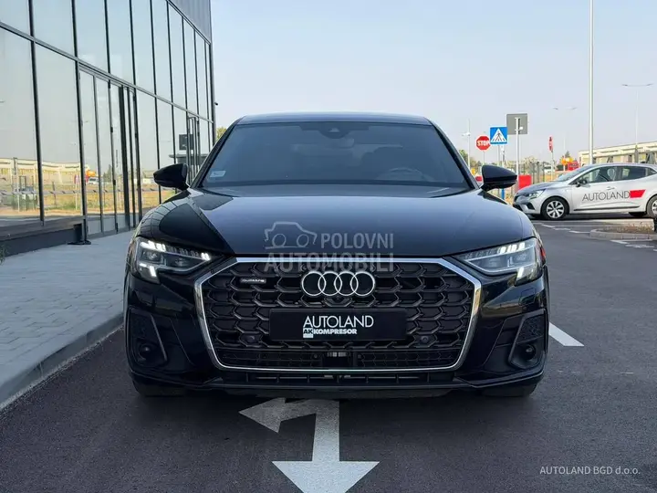 Audi A8 2022 photo 2