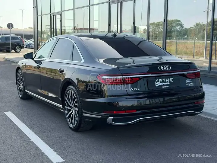 Audi A8 2022 photo 5