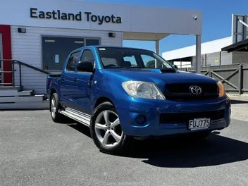 Toyota Hilux 2011 photo 2