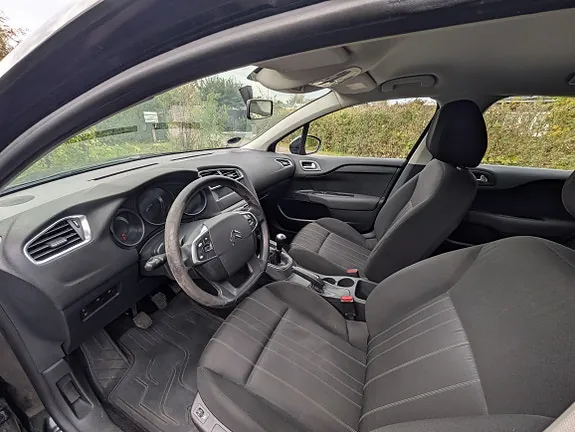 Citroen C4 2012 photo 5