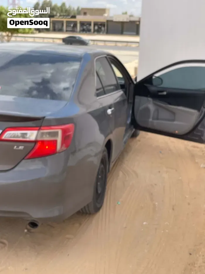 Toyota Camry 2014 photo 2