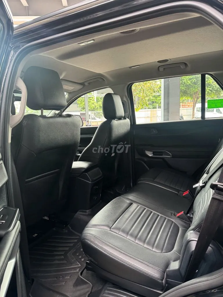 Ford Everest 2024 photo 2