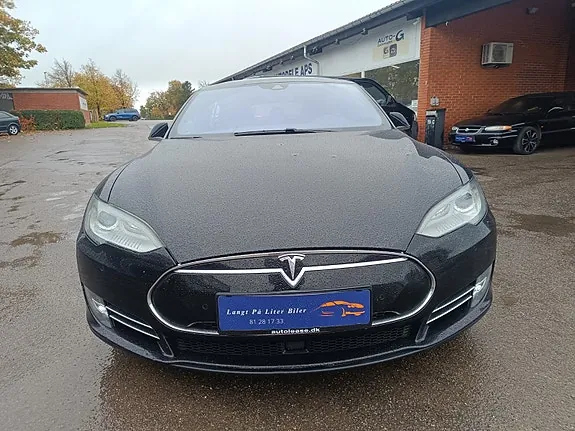 Tesla Model S 2015 photo 2