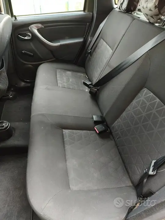 Dacia Duster 2015 photo 4