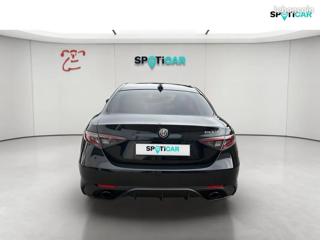 Alfa Romeo Giulia 2025 photo 4