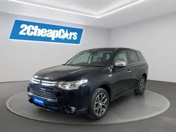 Mitsubishi Outlander 2015 photo 2
