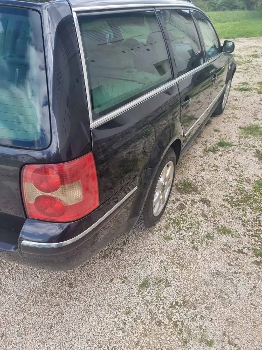 Volkswagen Passat 2001 photo 3