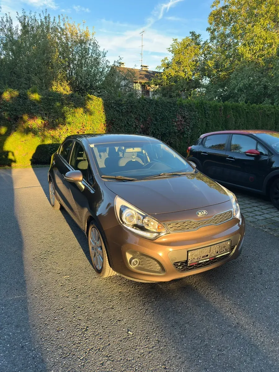 Kia Rio 2013 photo 3