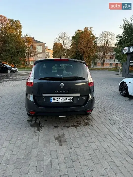 Renault Scenic 2010 photo 4