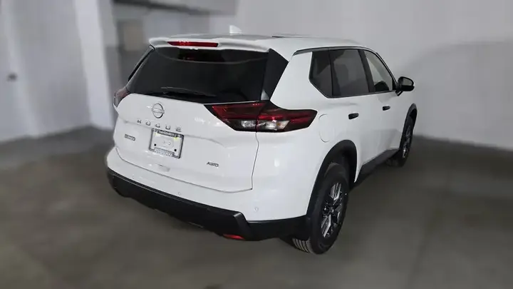 Nissan Rogue 2026 photo 4