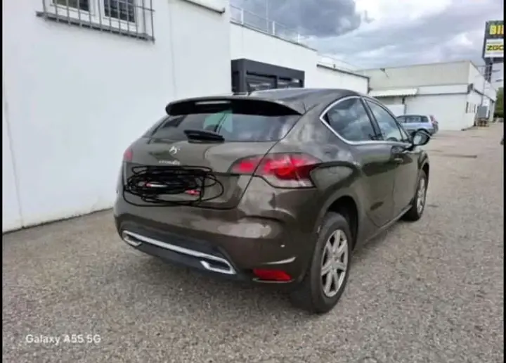 Citroen C4 2012 photo 3