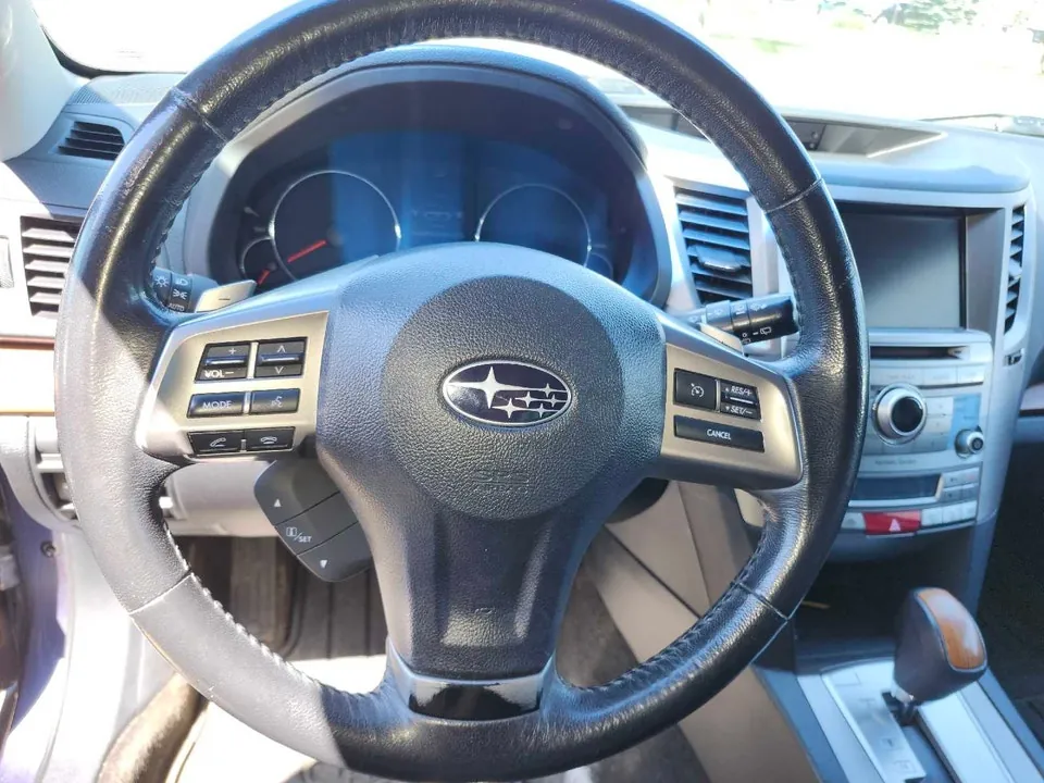 Subaru Outback 2014 photo 3