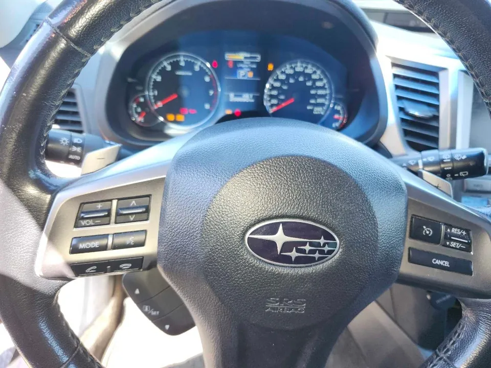 Subaru Outback 2014 photo 2