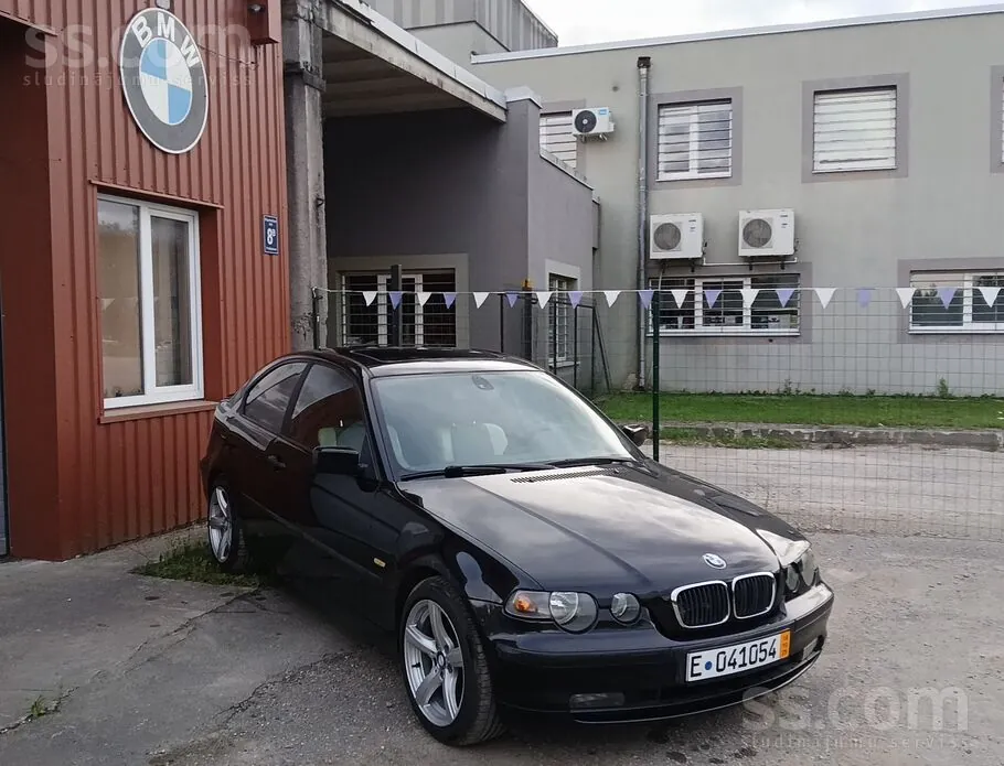 BMW 318Ti