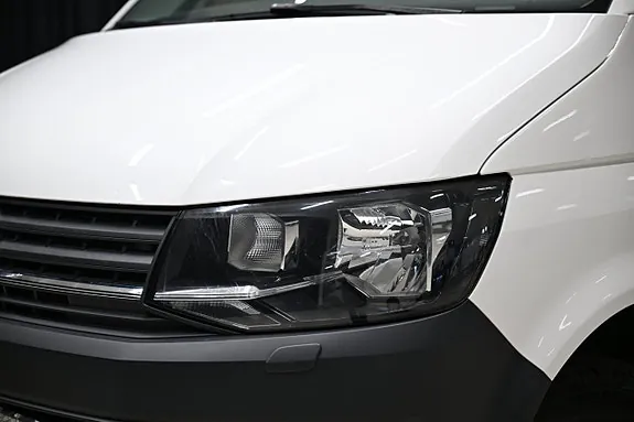 Volkswagen Transporter 2018 photo 3