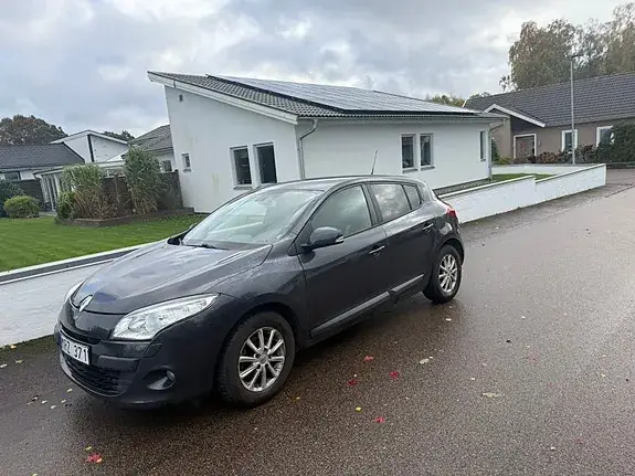 Renault Megane Iii 2012 photo 2