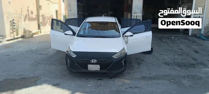 Hyundai Ioniq