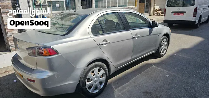 Mitsubishi Lancer 2016 photo 2
