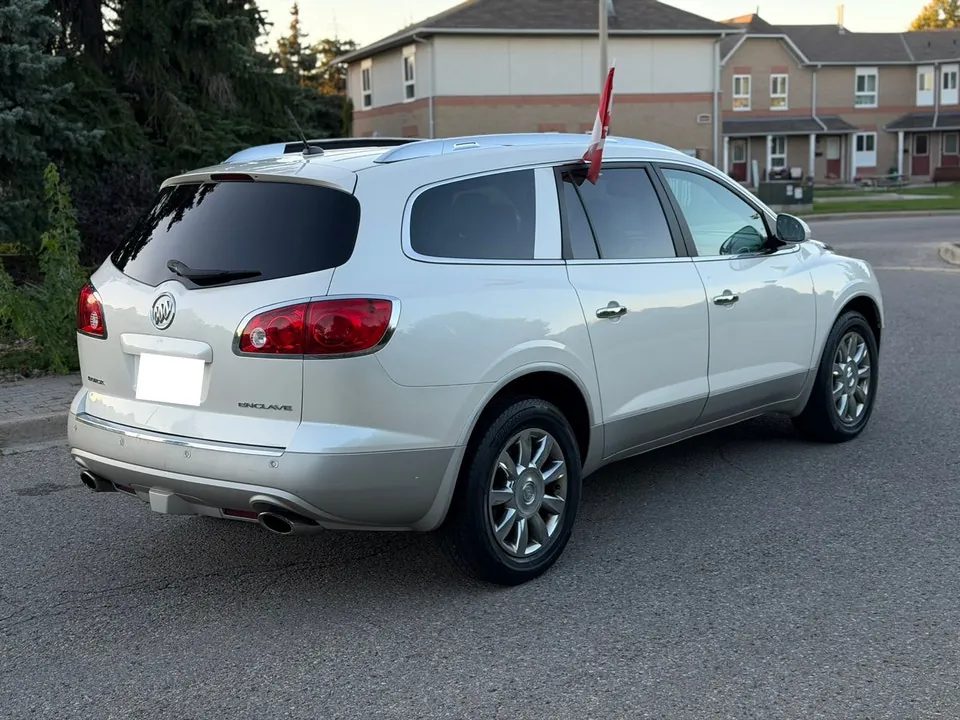 Buick Enclave 2012 photo 4