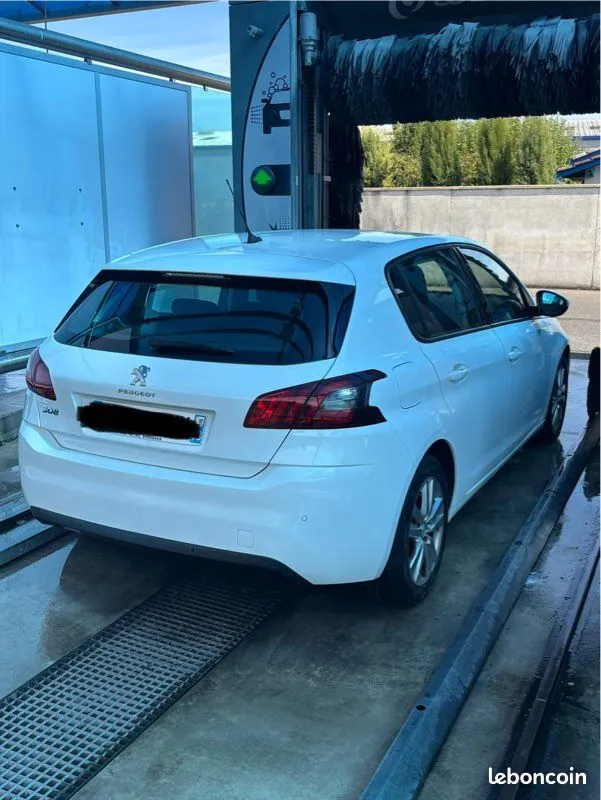 Peugeot 308 2020 photo 2