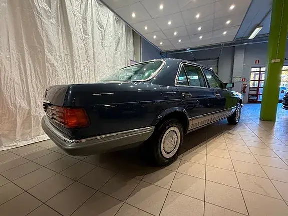 Mercedes-Benz 280 1984 photo 4