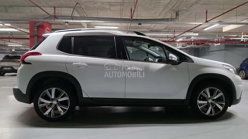 Peugeot 2008 2017 photo 3