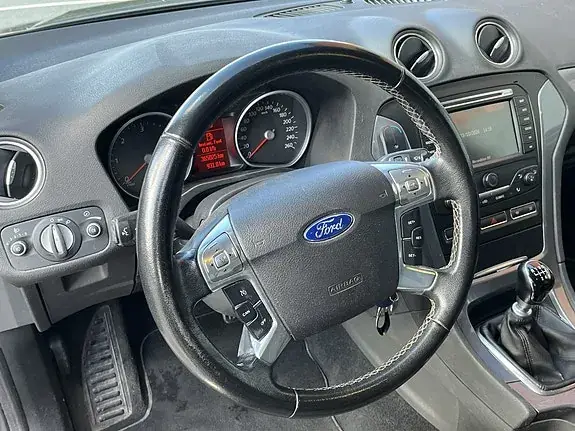 Ford Mondeo 2012 photo 5