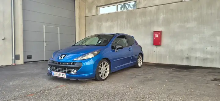 Peugeot 207 2006 photo 3