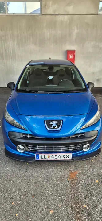 Peugeot 207 2006 photo 2