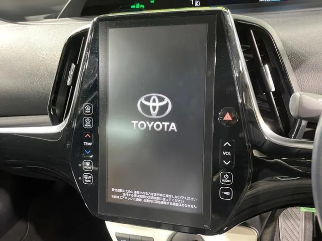 Toyota Prius Phv 2018 photo 3