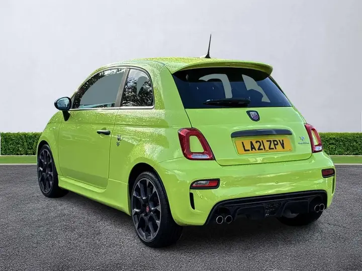 Abarth 595 2021 photo 2