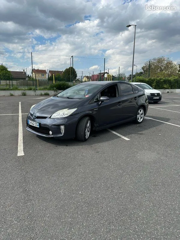Toyota Prius 2012 photo 3