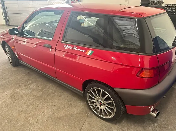 Alfa Romeo 145 1997 photo 3