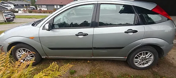 Ford Focus 2003 photo 3