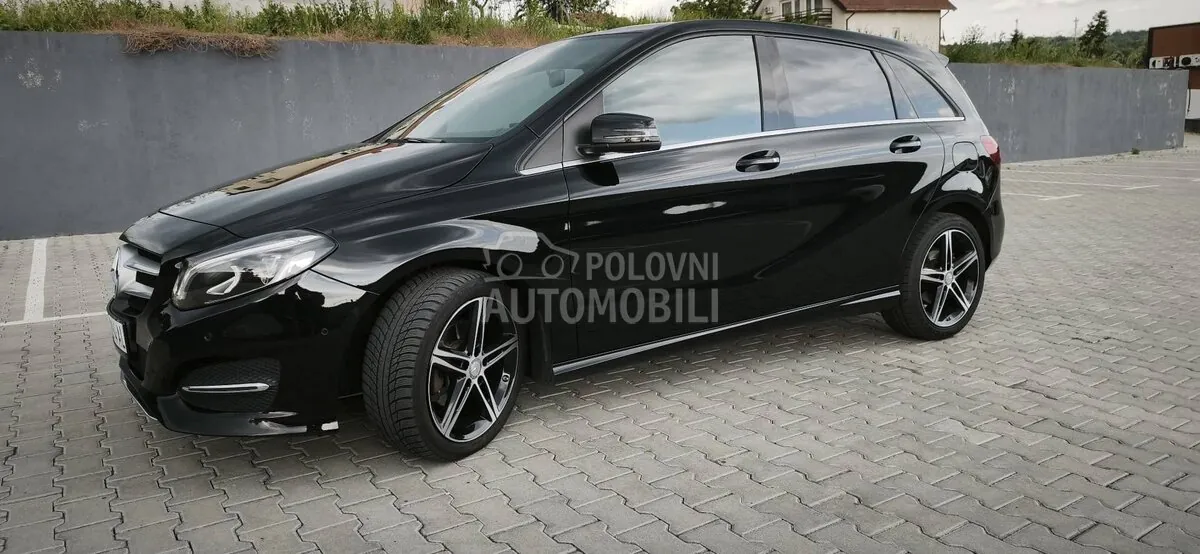 Mercedes-Benz B 200