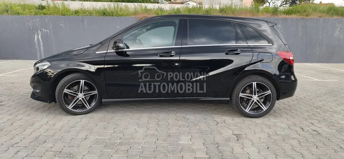 Mercedes-Benz B 200 2016 photo 4