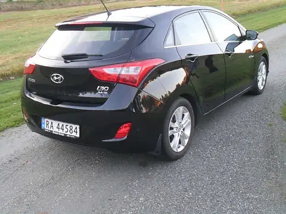Hyundai I30 2013 photo 2