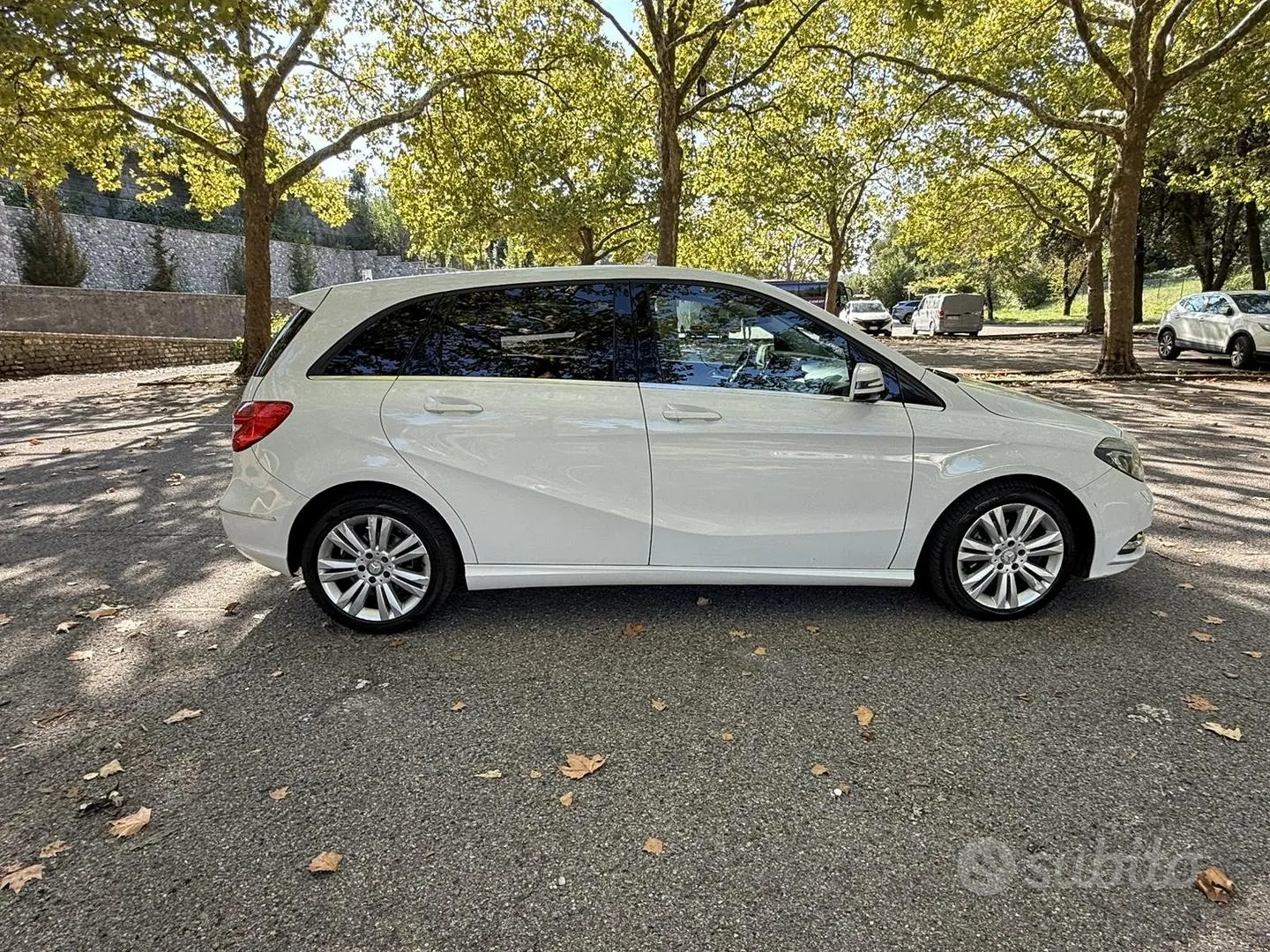Mercedes-Benz B 2013 photo 2