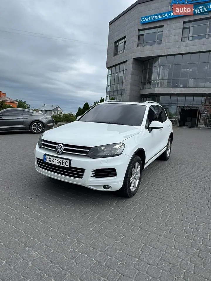 Volkswagen Touareg 2013 photo 2