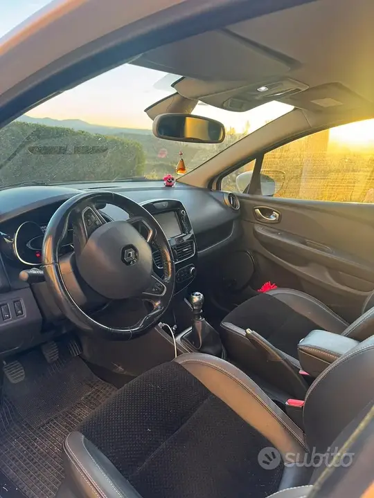 Renault Clio 2018 photo 5