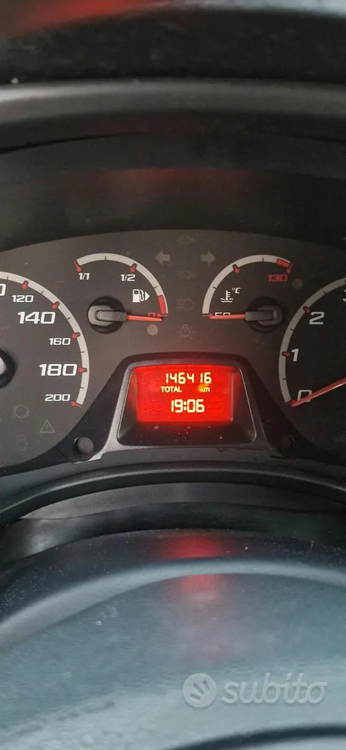 Ford Ka 2012 photo 4