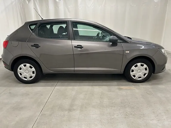 Seat Ibiza 2015 photo 3