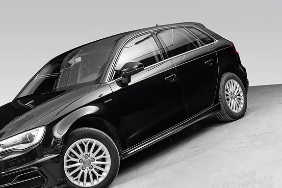 Audi A3 2016 photo 3