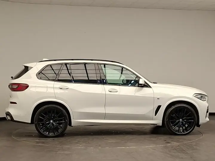 BMW X5 2021 photo 3